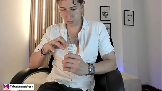 Dorianmistery2322_ webcam