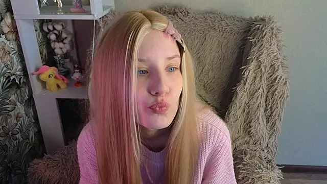 sarakaell webcam