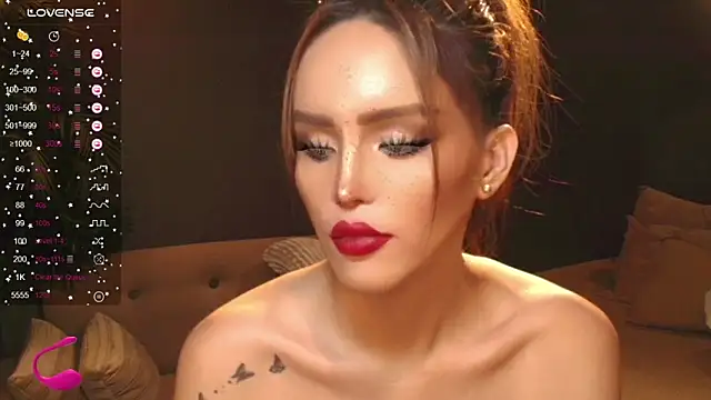 xxMADAMExx webcam