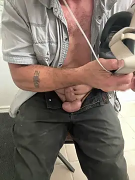 2addictivelyhorny