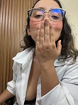 Kay_LustyWife