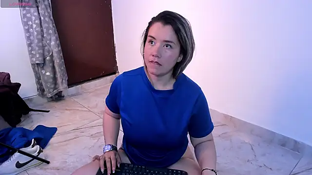 Zoe_Vg webcam