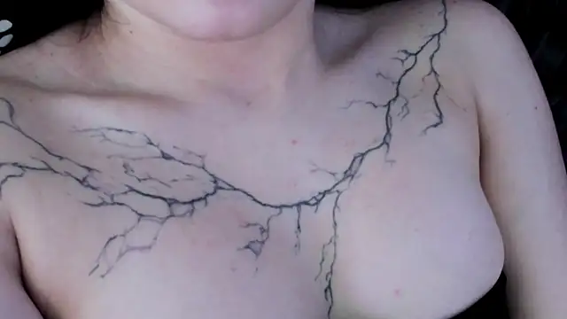 Dark_Moni webcam