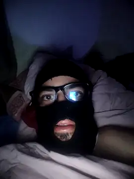 IncomingEssence478 webcam
