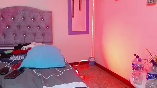 naya_10 webcam