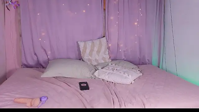 NanyMatrioska webcam