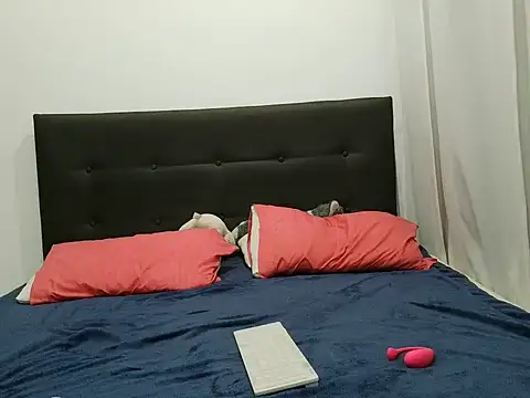 july_fucha webcam