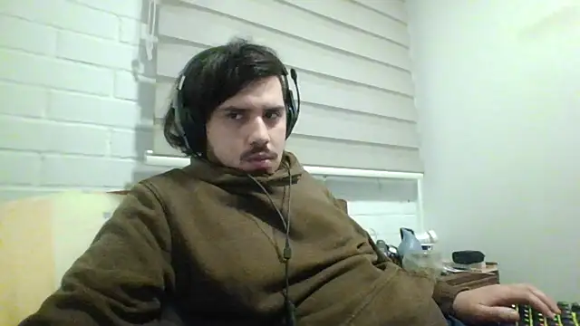 hung_weeb webcam