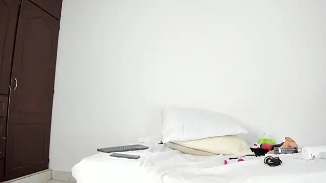 AgathaPember webcam