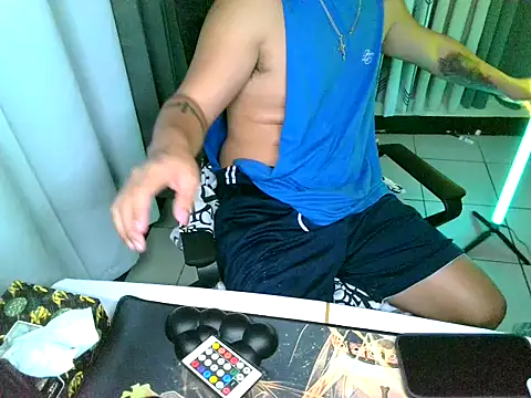 urhardfuckerasiandaddy (M young) - PLEASE HELP ME TO REACH MY GOAL🙏🥹