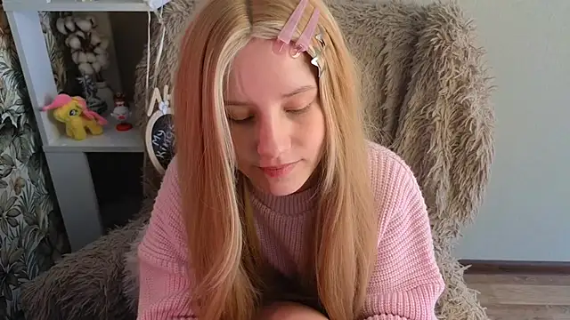 sarakaell webcam