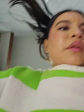 Pretty_Julieta webcam