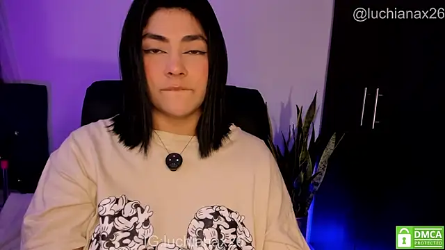 lucy26_ webcam