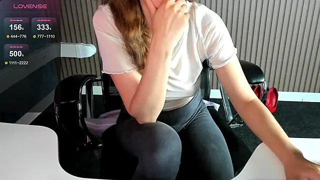 mommy_cum1 webcam