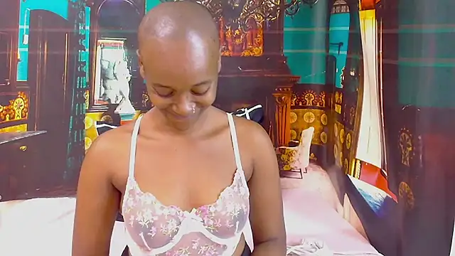 EbonyOlive69 webcam