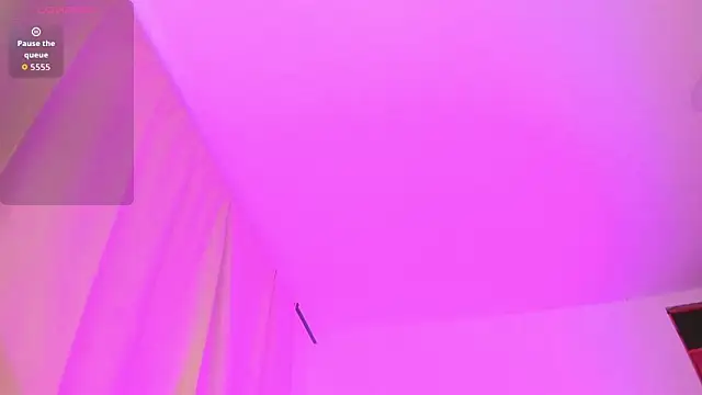 Kylie2211 webcam