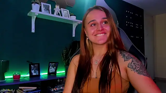 evy_orange1 webcam