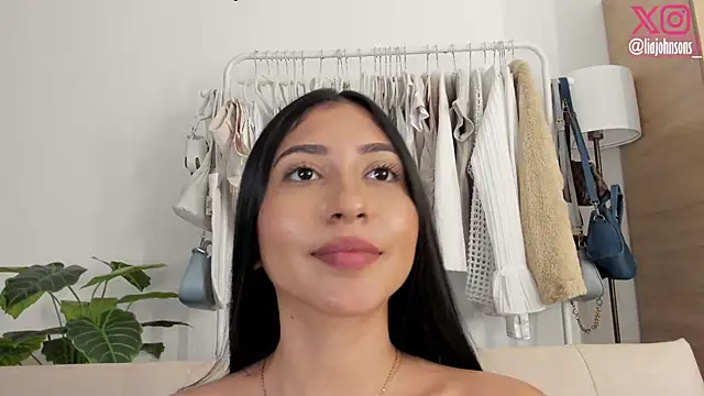 Sweetnaughtygirl_ webcam