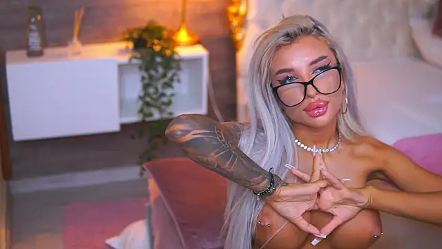 juicy jessye