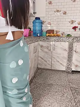 shalu_g (F young) - Boos aoil show