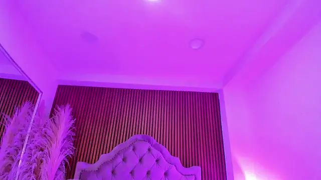 SiaFoxx_ webcam