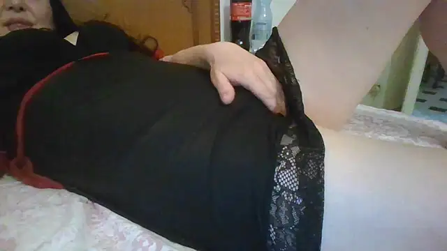 MonicaX69X webcam