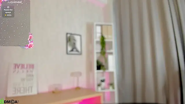 Lessi_Panic webcam