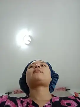 Ari_vibesX webcam