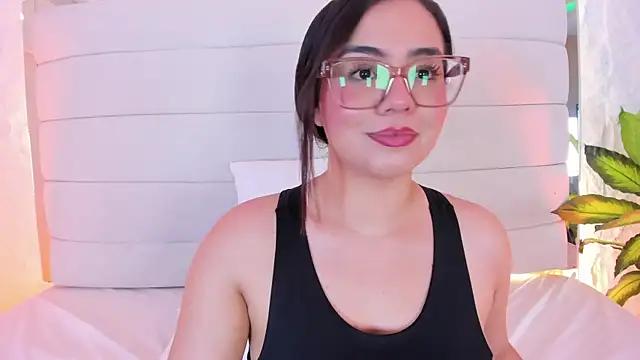 Ali_Hamilton webcam