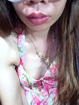 __Mai-love19__ webcam
