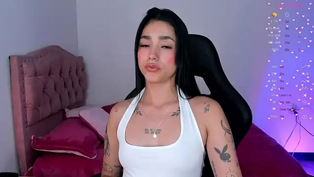 Lizzie_corner_v webcam
