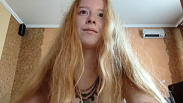 KateVibe_01 webcam