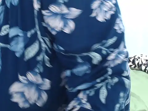 Bustyslave48 webcam
