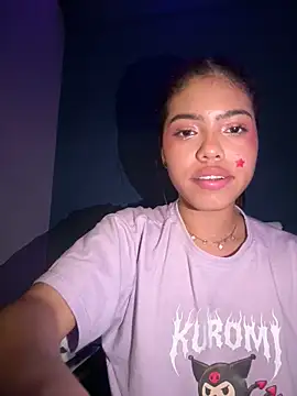 KellyOlsenbe webcam