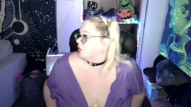 Kinky_Witch webcam