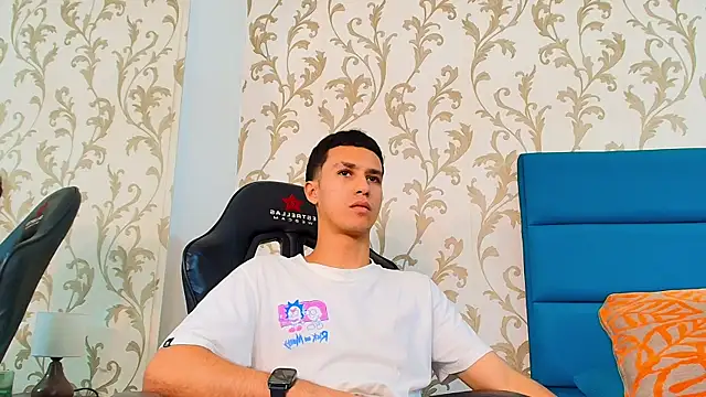 Marcus_Jeron webcam