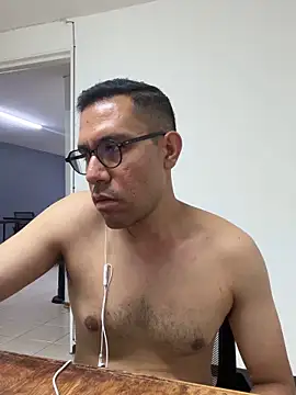 AdrianGarcia89 webcam