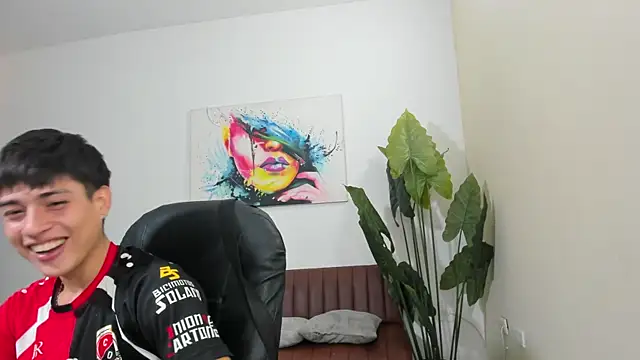 Thebestboyhot webcam