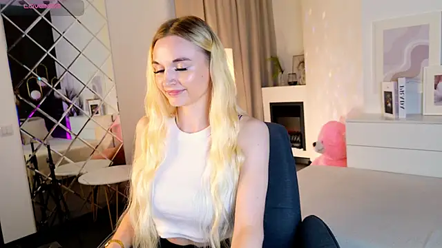 Mila__Lux webcam