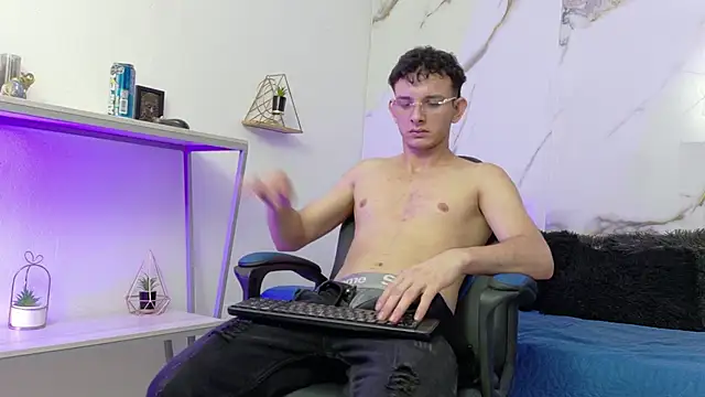 keen_black_ webcam