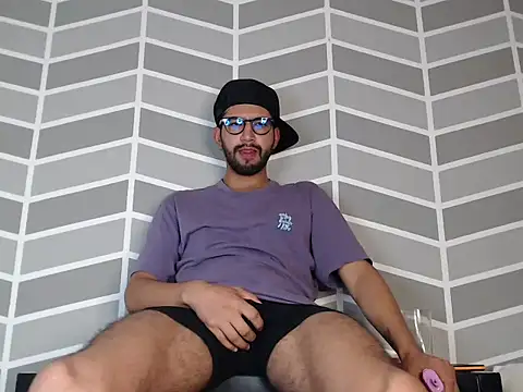 thomass1018 webcam