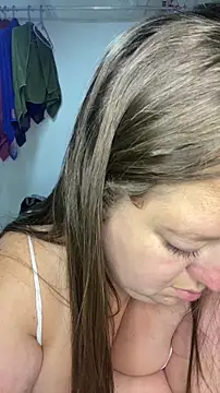 Chloee_Peach