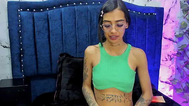 KarlaSlutSkinny__ webcam