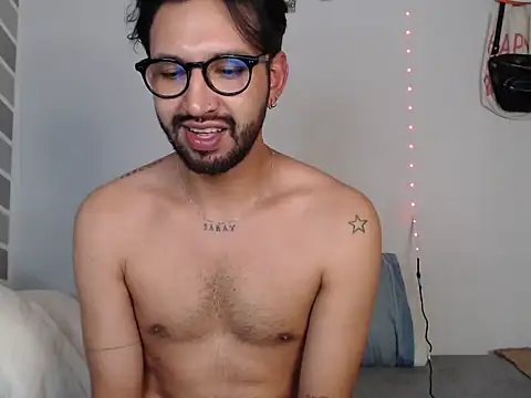 thomass1018 webcam