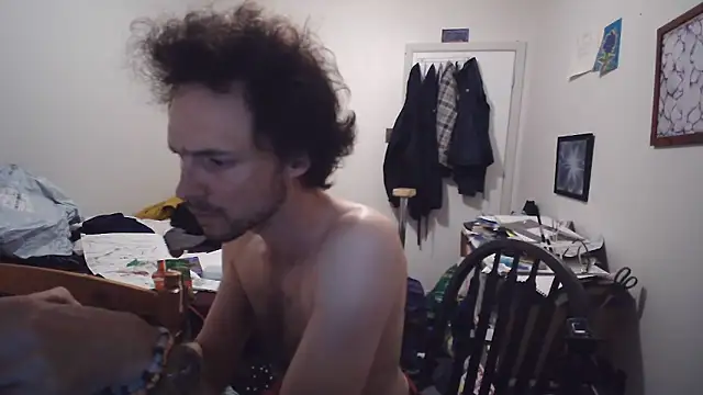 JohnnyMoves webcam