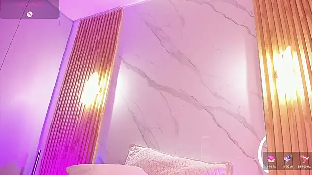 KYLIE_JONES6