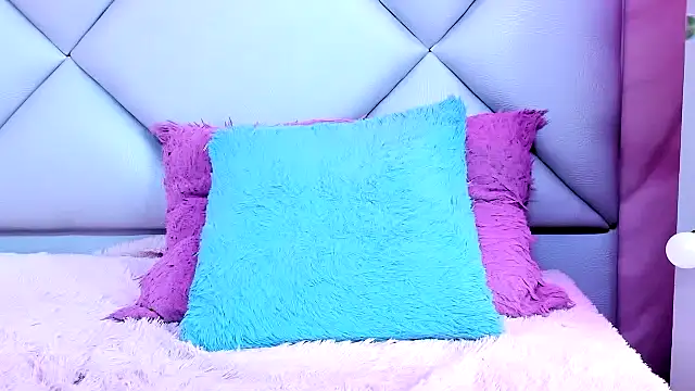 Emma_collins23 webcam