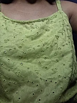 Nisha027 webcam