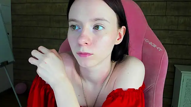 ArinaKubrick webcam
