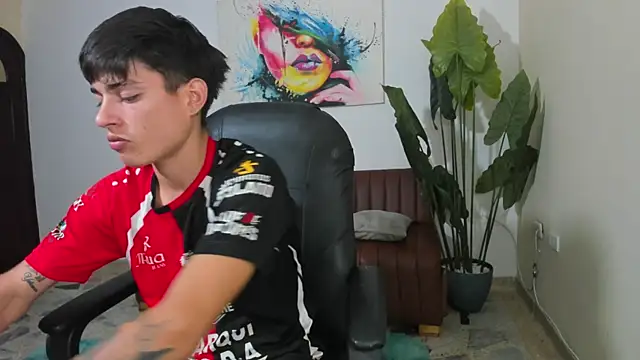 Thebestboyhot webcam